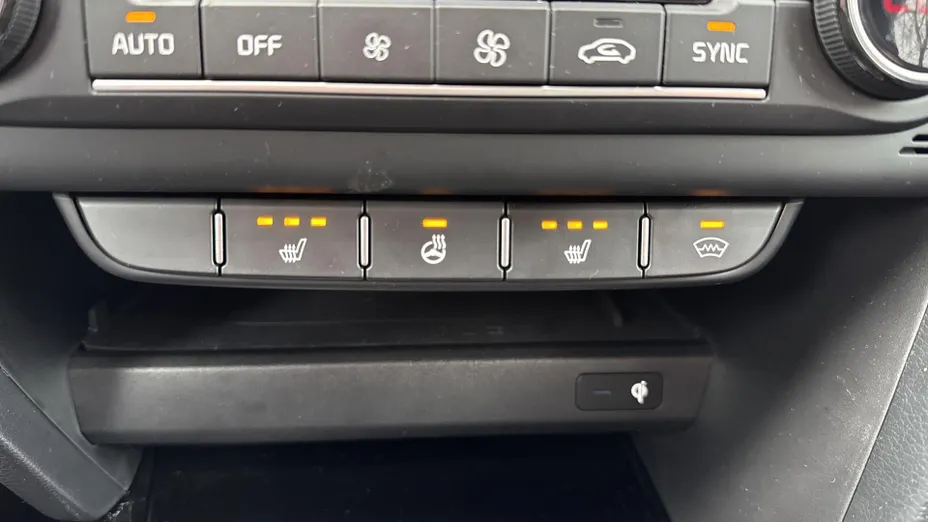 KIA XCeed XCeed 1.5 T-GDI Business Line DCT