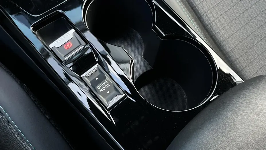 PEUGEOT 2008 2008 1.2 PureTech Allure S&S EAT8