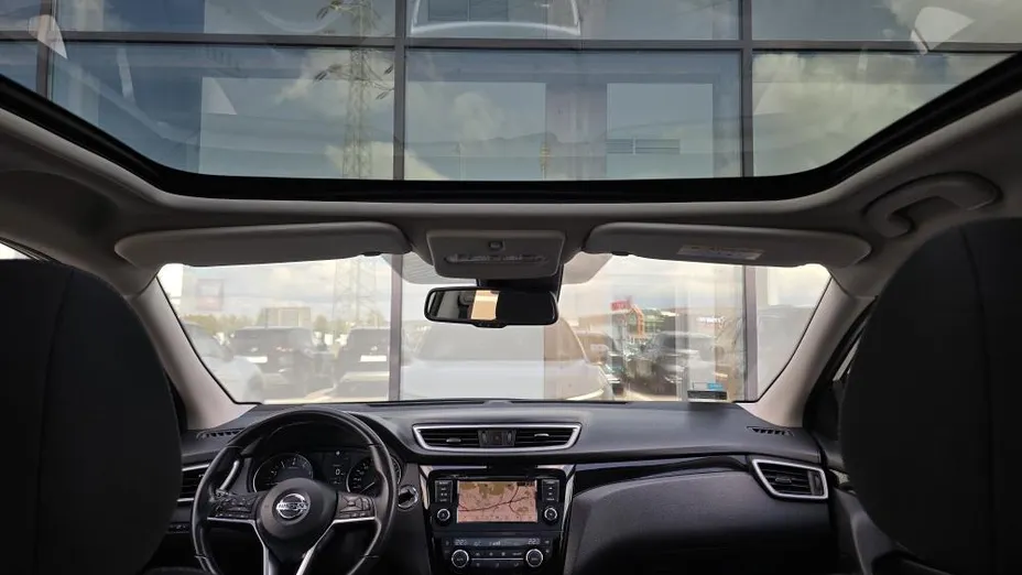 NISSAN Qashqai Qashqai 1.3 DIG-T N-Connecta DCT