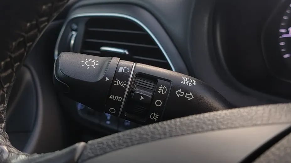 HYUNDAI i30 i30 1.5 DPI Classic +