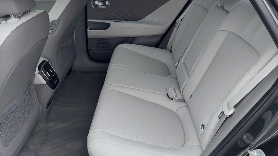 HYUNDAI Ioniq 6 Ioniq 6 77kWh Uniq 4WD Nowy