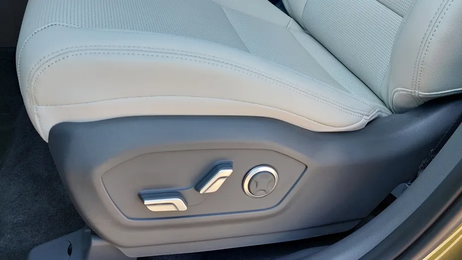 HYUNDAI Santa Fe Santa Fe 1.6 T-GDI PHEV Platinum 4WD aut Nowy