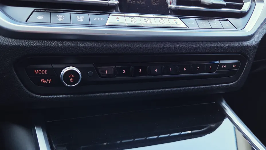 BMW Seria 3 320d xDrive Sport Line aut