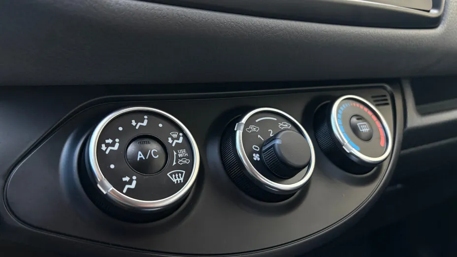 TOYOTA Yaris Yaris 1.5 Premium