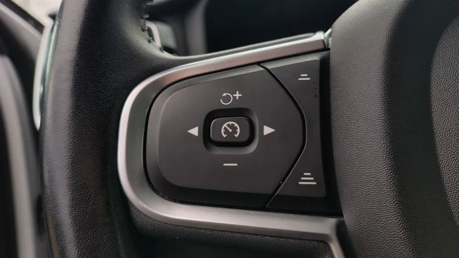VOLVO V60 V60 B4 D Momentum Pro aut
