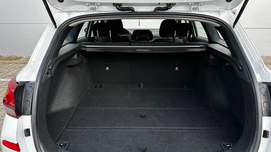 HYUNDAI i30 i30 1.5 T-GDI 48V Modern