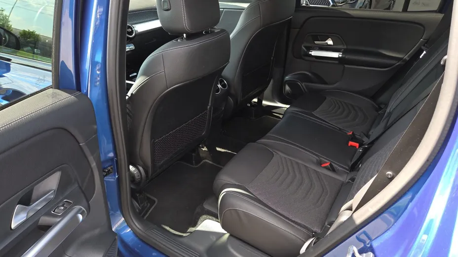 MERCEDES-BENZ GLB GLB 220 mHEV 4-Matic 8G-DCT