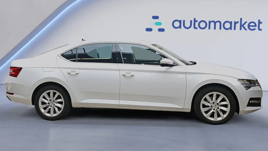 SKODA Superb Superb 2.0 TDI SCR Ambition DSG