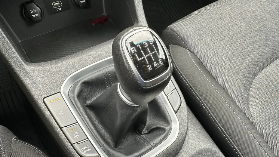 HYUNDAI i30 i30 1.5 T-GDI 48V Smart