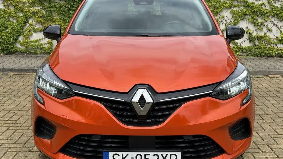 RENAULT Clio -