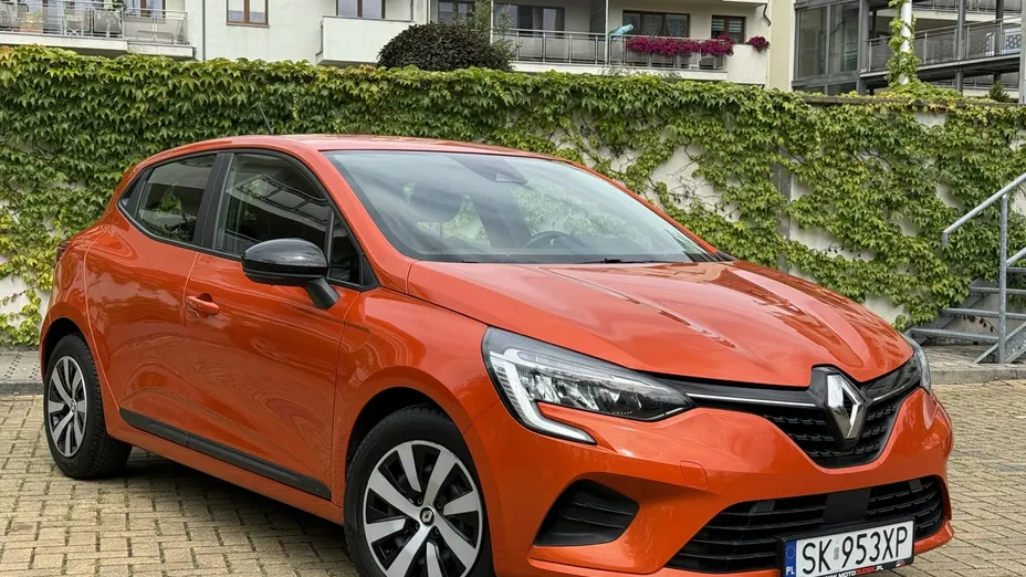 RENAULT Clio -