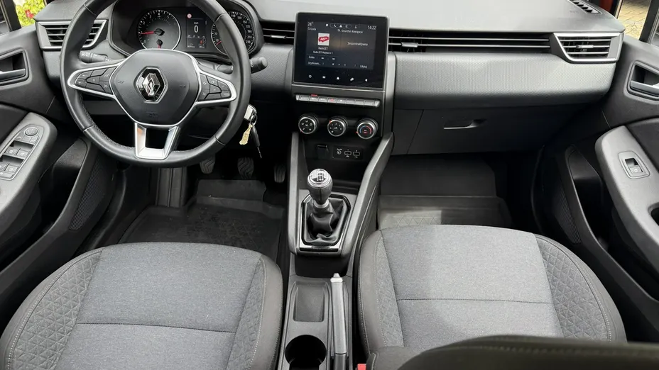 RENAULT Clio -