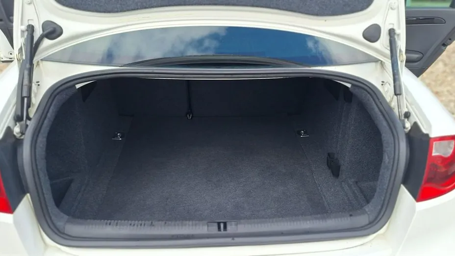SEAT Exeo -