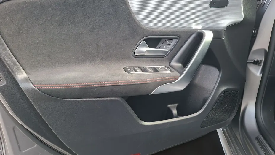MERCEDES-BENZ A Klasa A 250 4-Matic AMG Line 7G-DCT