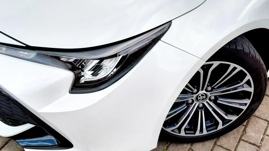 TOYOTA Corolla Corolla 2.0 Hybrid Comfort