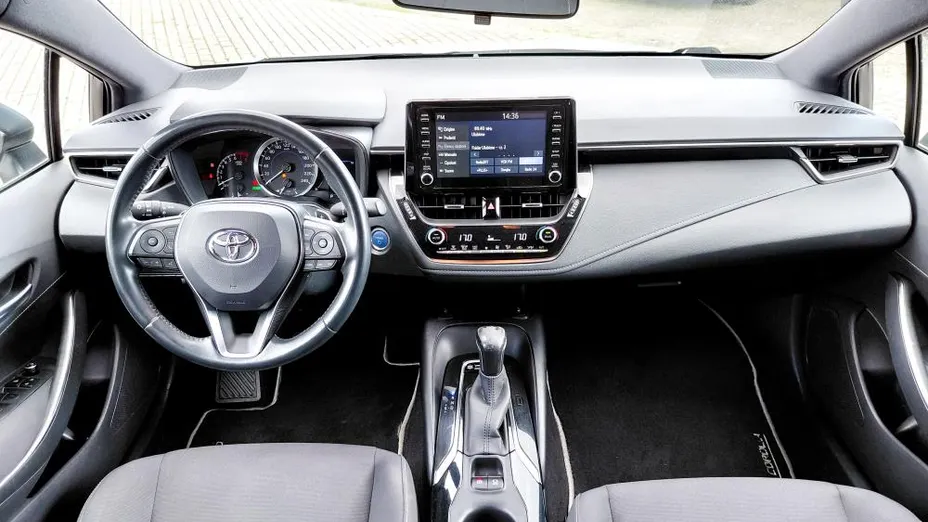 TOYOTA Corolla Corolla 2.0 Hybrid Comfort