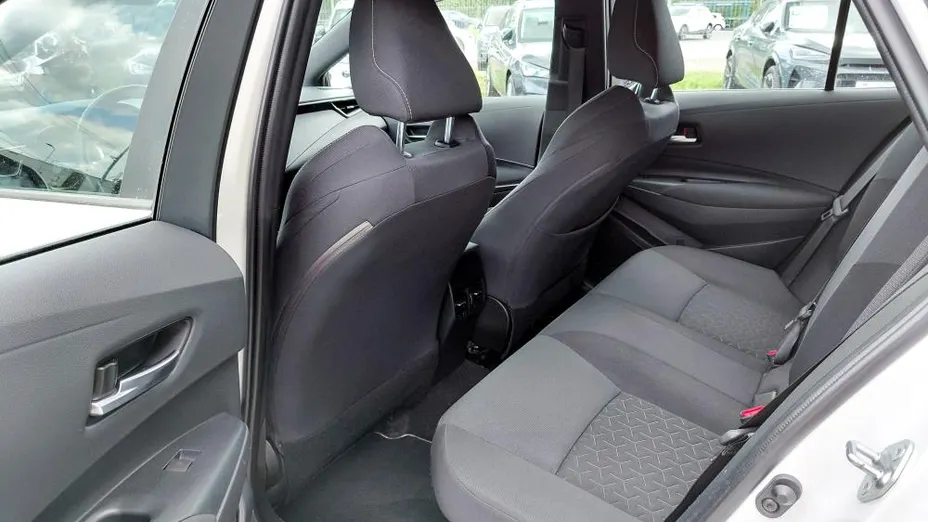 TOYOTA Corolla Corolla 2.0 Hybrid Comfort