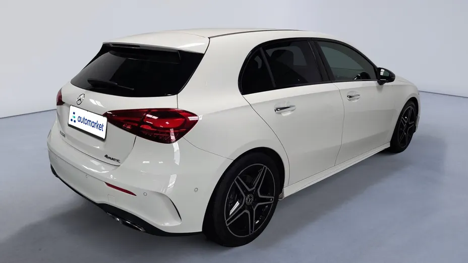 MERCEDES-BENZ A Klasa A 220 4-Matic AMG Line 8G-DCT
