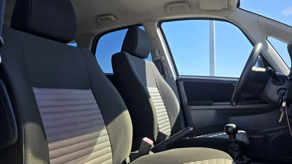 SUZUKI SX4 -