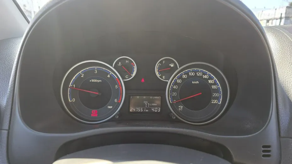 SUZUKI SX4 -