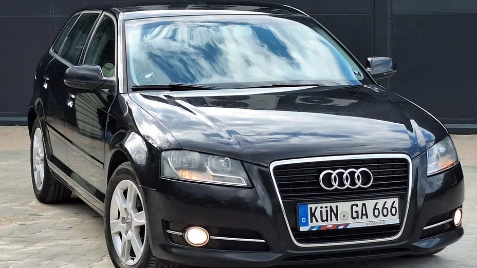 AUDI A3 -