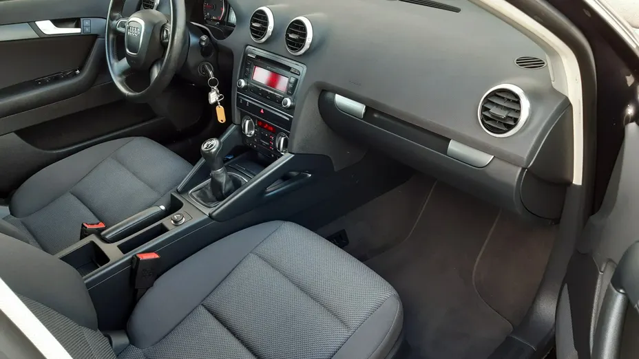 AUDI A3 -