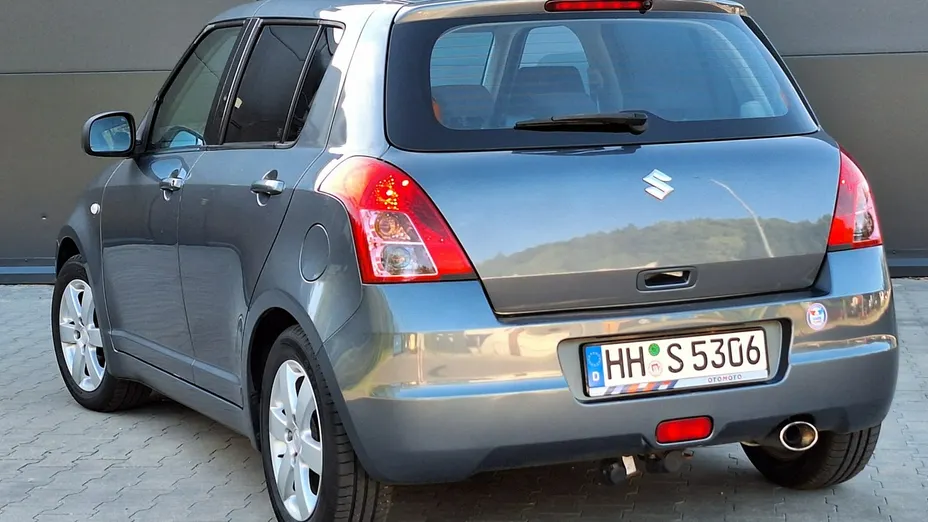 SUZUKI Swift -