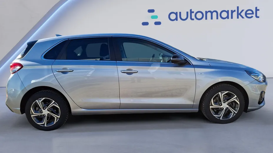 HYUNDAI i30 i30 1.5 T-GDI 48V Smart