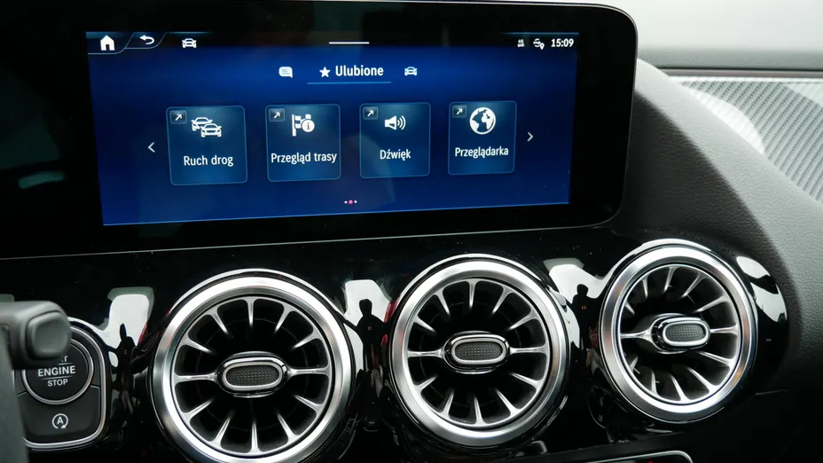 MERCEDES-BENZ B Klasa B 220 4-Matic mHEV AMG Line 8G-DCT