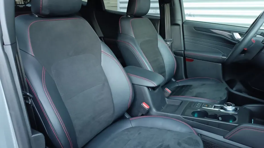 FORD Kuga Kuga 2.5P PHEV FWD ST-Line X eCVT