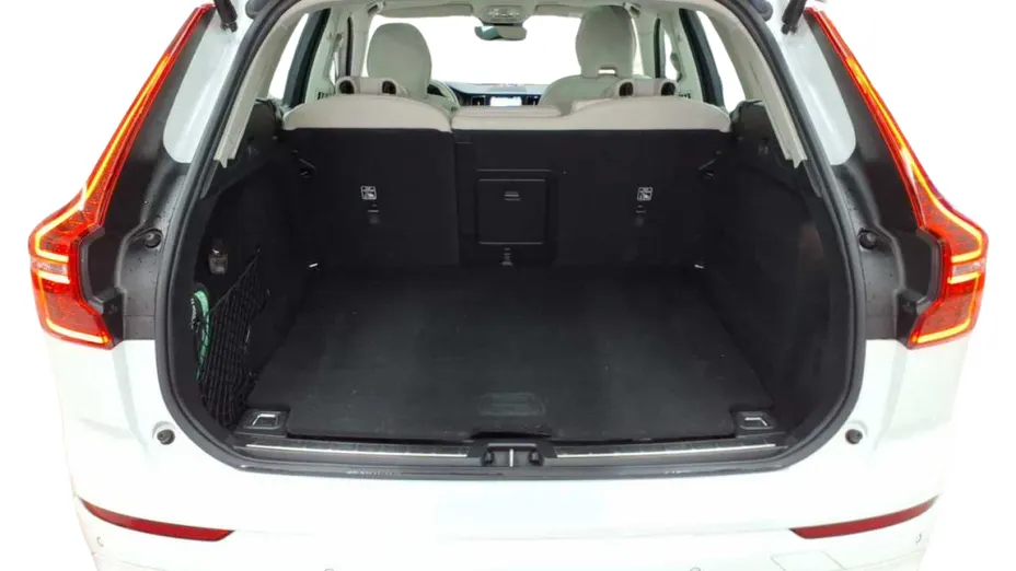 VOLVO XC60 XC60 T6 Plug-In Hybrid AWD Plus Bright aut