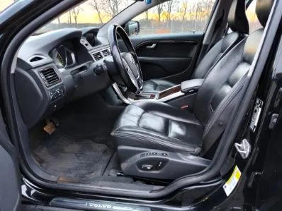 VOLVO XC70 XC70 T6 AWD Momentum