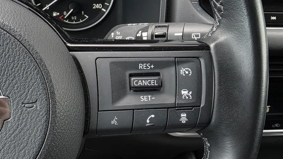 NISSAN Qashqai Qashqai 1.3 DIG-T N-Connecta EU6d