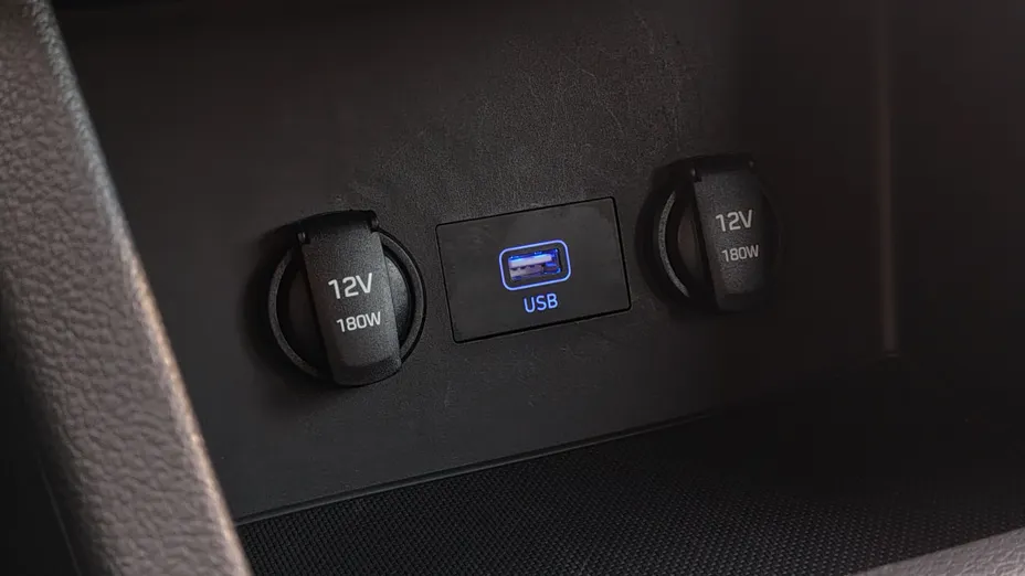 HYUNDAI i30 i30 1.5 DPI Classic +