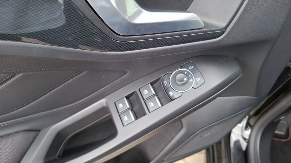 FORD Focus Focus 1.0 EcoBoost mHEV ST-Line X aut