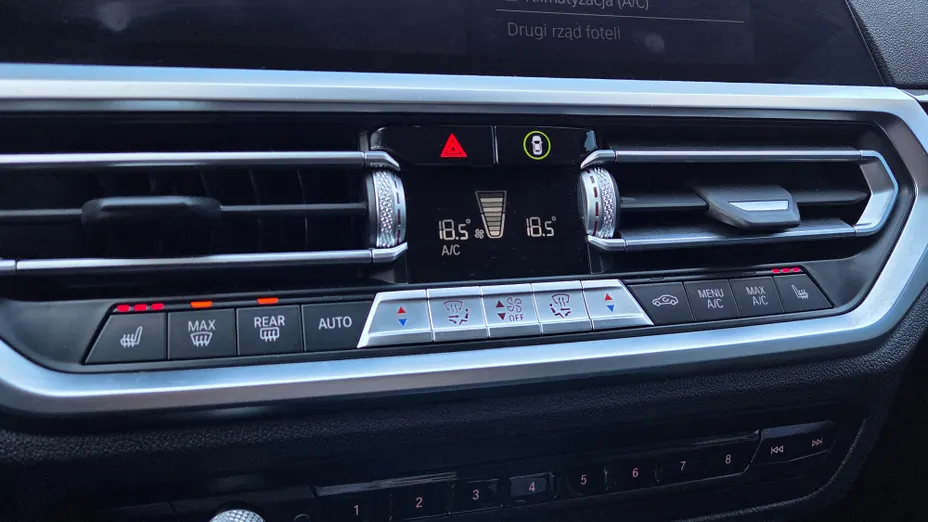 BMW Seria 3 320d xDrive Sport Line aut