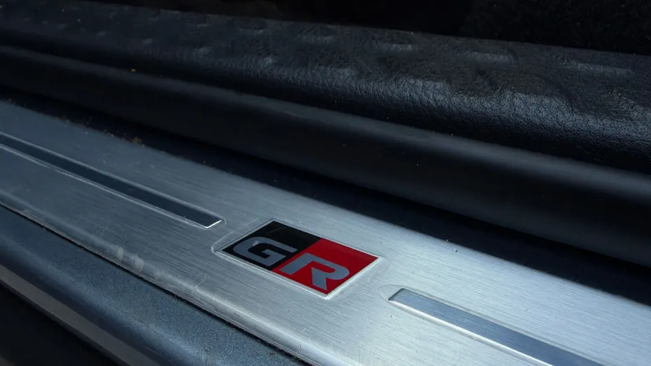 TOYOTA C-HR C-HR 2.0 Hybrid GR Sport