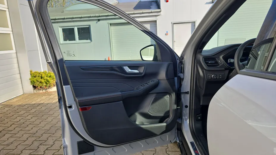 FORD Kuga Kuga 2.5 FHEV FWD Graphite Tech Edition e-CVT
