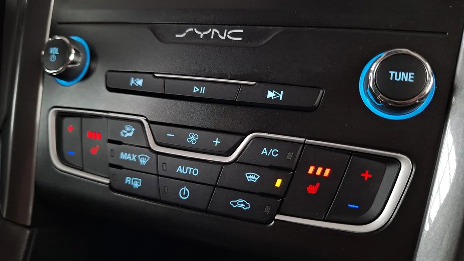 FORD Mondeo Mondeo 2.0 Hybrid Trend