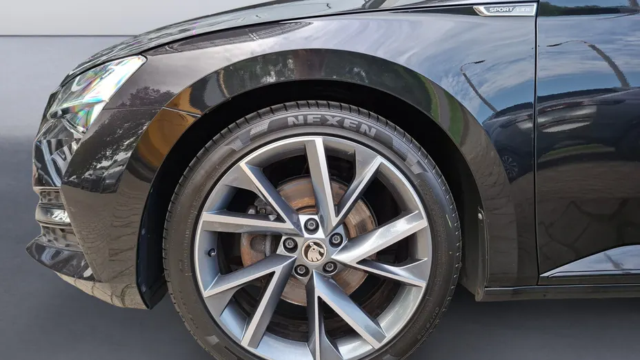 SKODA Superb Superb 2.0 TDI SCR 4x4 Sportline DSG