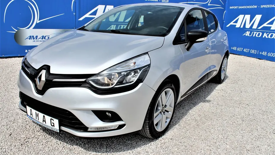 RENAULT Clio -