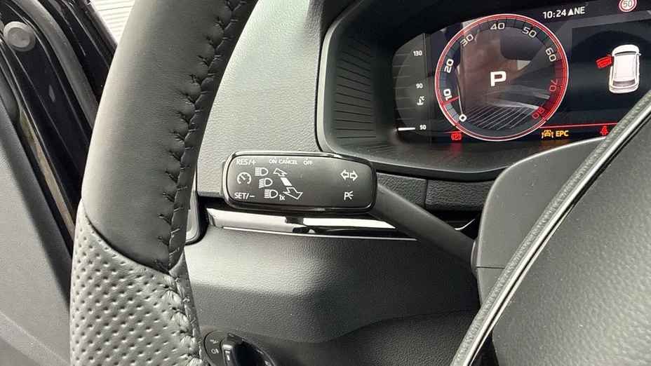 SKODA Karoq Karoq 1.5 TSI ACT Sportline DSG Nowy
