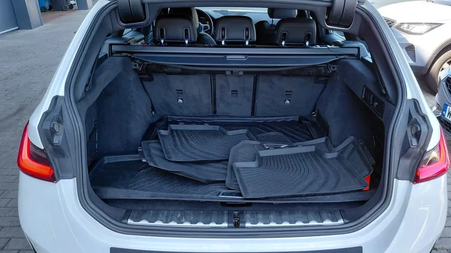 BMW Seria 3 320d xDrive M Sport sport-aut