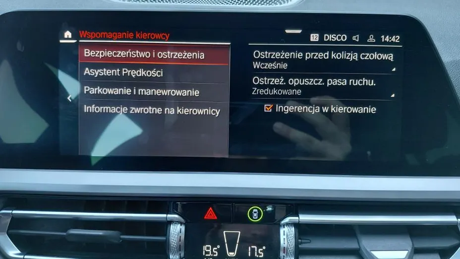 BMW Seria 3 320d xDrive M Sport sport-aut