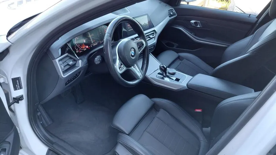 BMW Seria 3 320d xDrive M Sport sport-aut