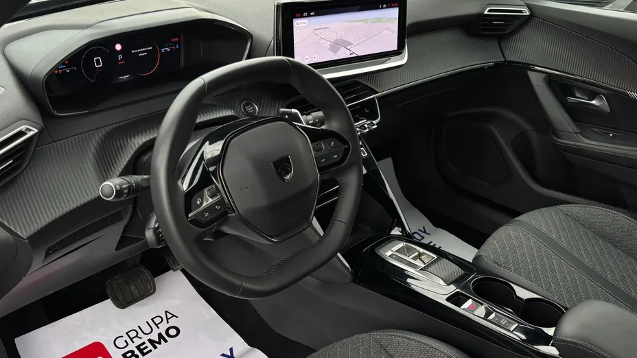 PEUGEOT 2008 2008 PureTech 130 Allure S&S EAT8