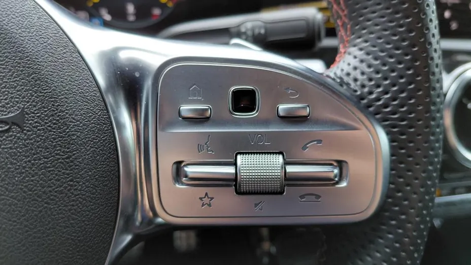 MERCEDES-BENZ CLA CLA 200 d 4-Matic 8G-DCT