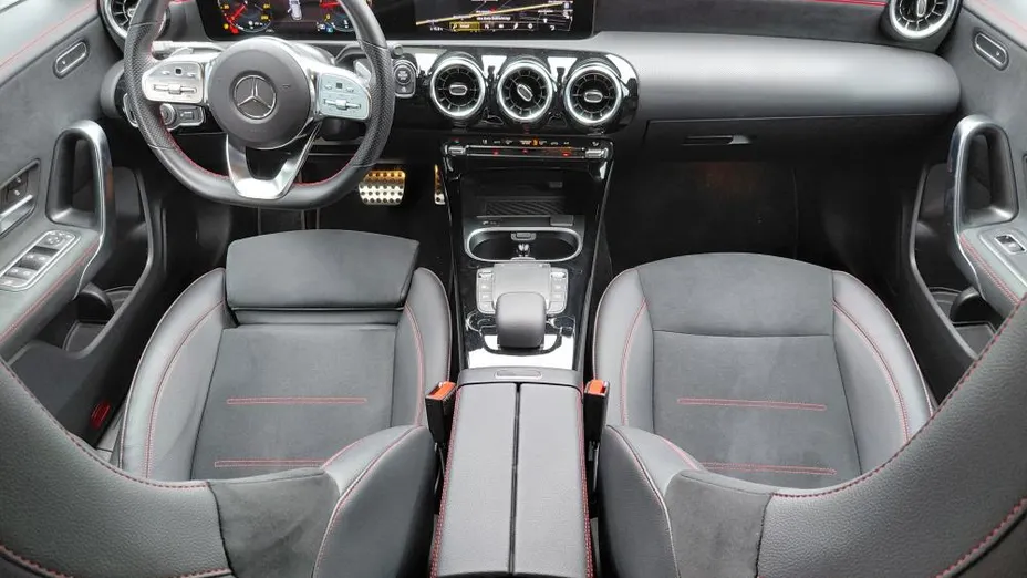 MERCEDES-BENZ CLA CLA 200 d 4-Matic 8G-DCT