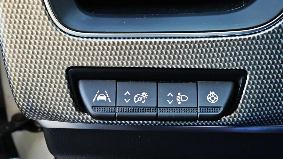 RENAULT Arkana Arkana 1.6 E-TECH Intens MMT