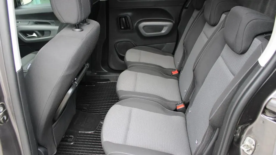 TOYOTA Proace City Verso Proace City Verso 1.2 D-4T Family Aut.